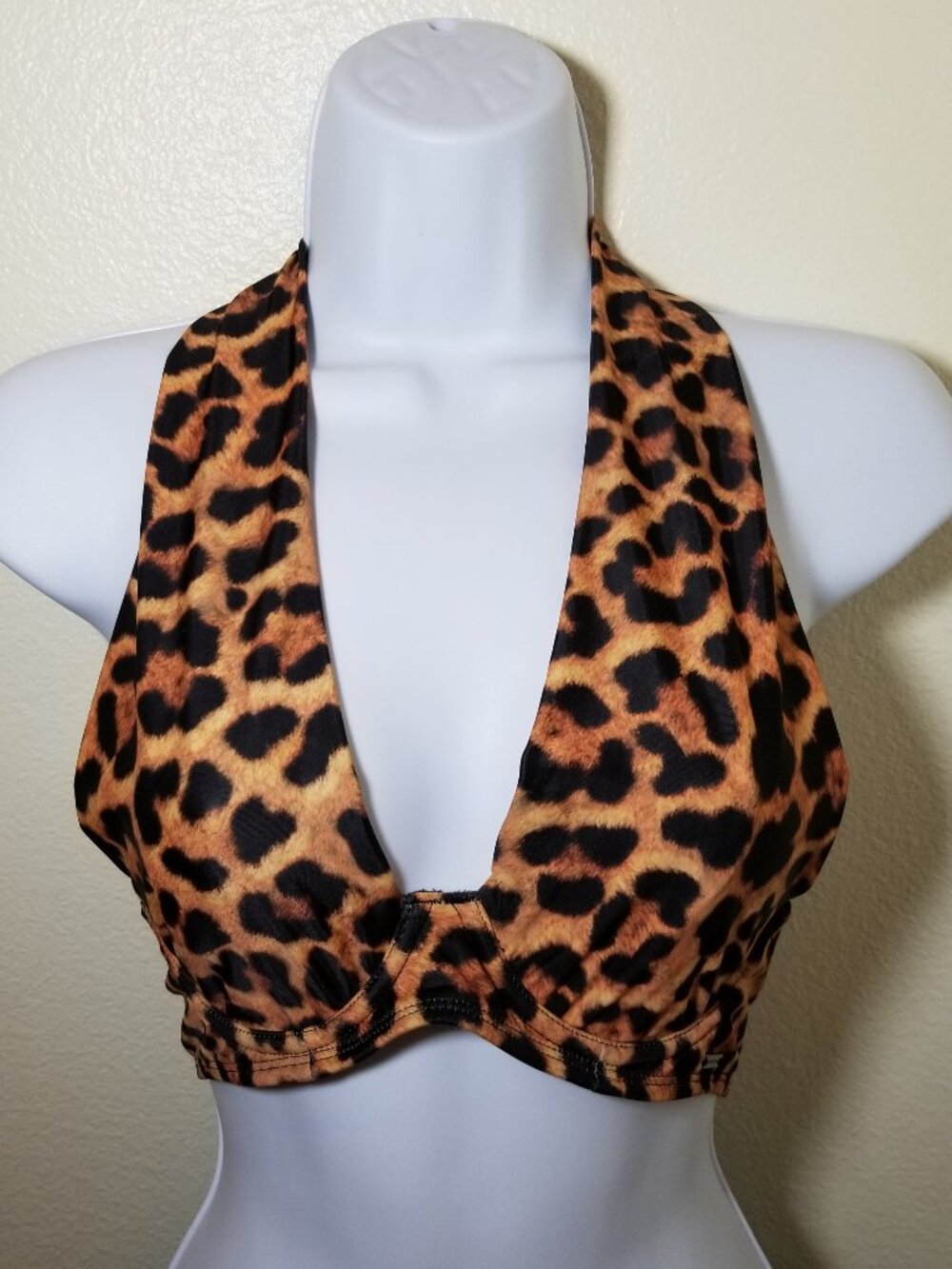 Cheetah Print Halter Swim Bikini Top Size 32A/B Retro Sexy Beach Vacation NWT